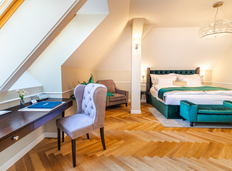 Double Deluxe Room