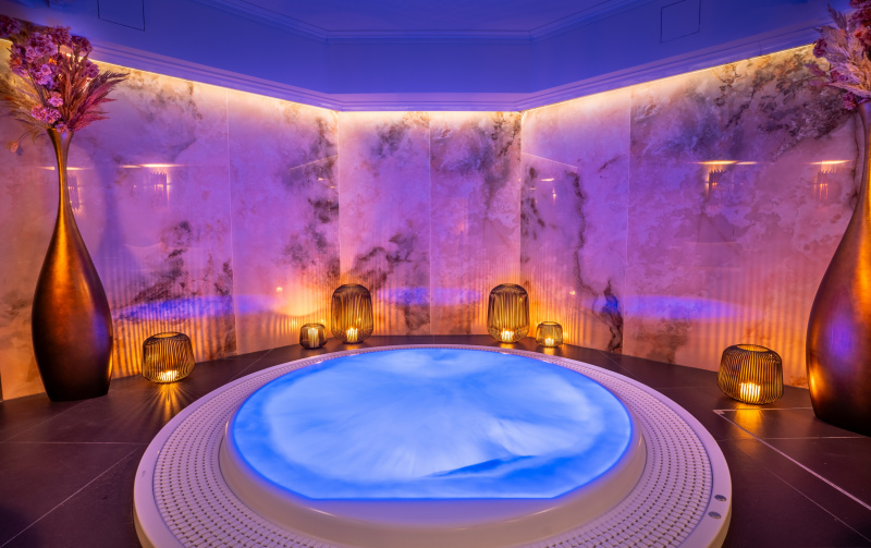 Indoor Sauna World